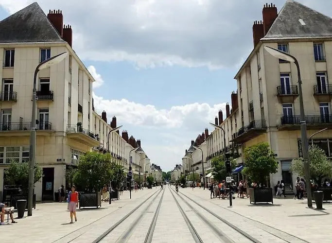 Le Ouistiti - 50 M De La Gare - Parking Prive Апартаменты